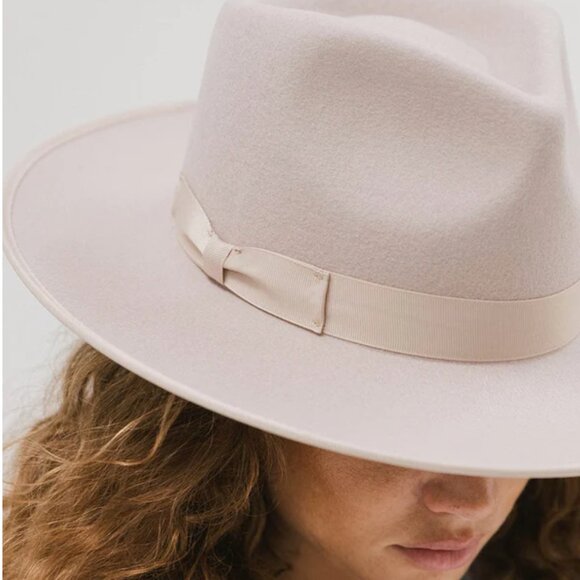 Gigi Pip Monroe Rancher in Cream EUC size M/L 59 - Picture 2 of 7